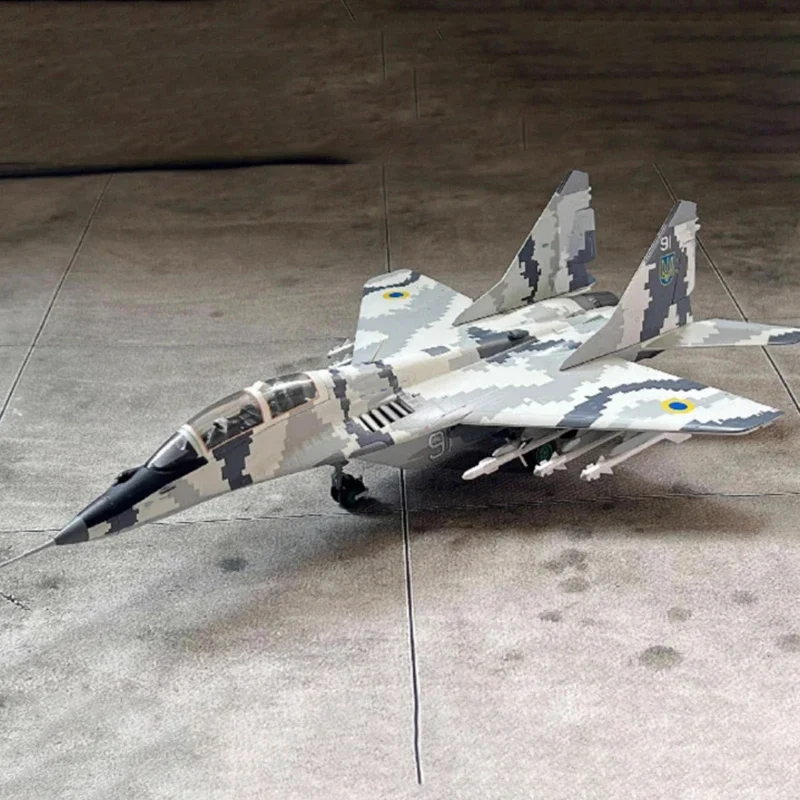 

Diecast 1:72 Scale MIG-29UB warplane Alloy Finished Aircraft Simulation Model Static Decoration Souvenir Gifts For Adult