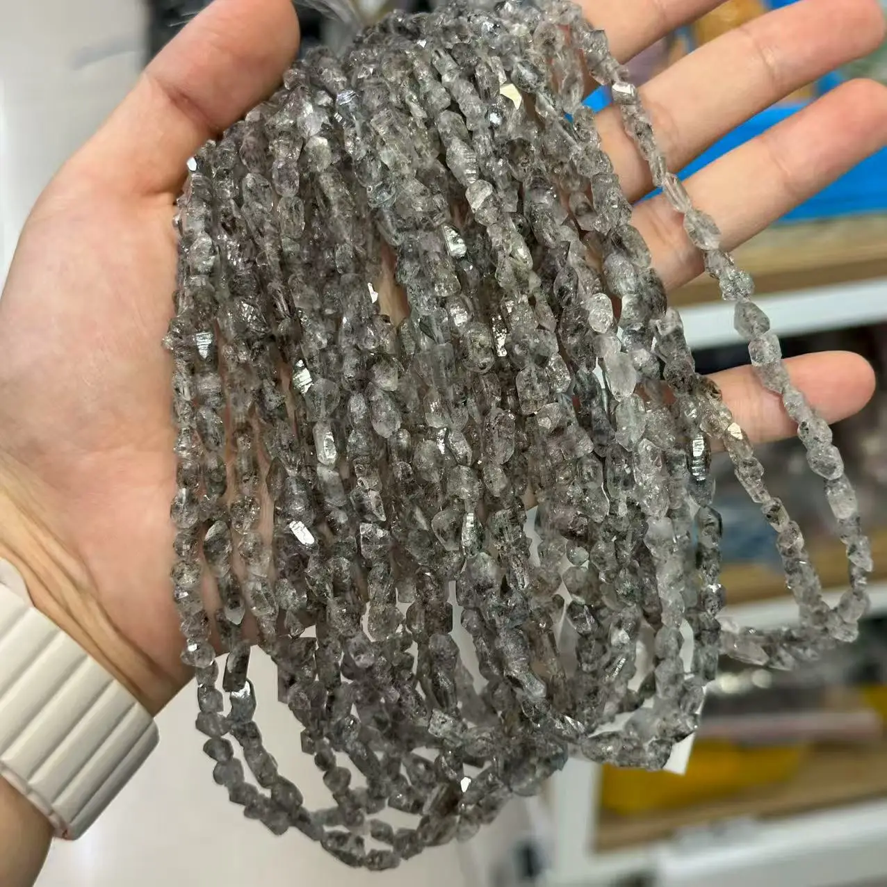 

AAAA LOOSE BEADS Herkimer Diamond черный граненый в стиле барокко 5*8 мм 37 см оптовая продажа для ювелирного ожерелья своими руками