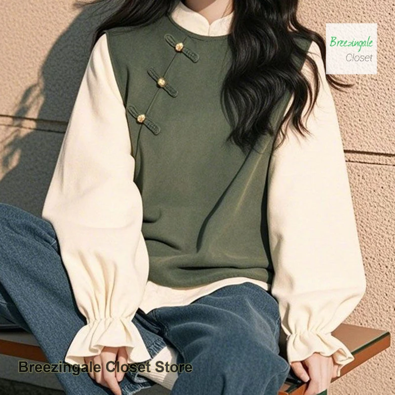 

New Chinese green buckle sweater women's spring and autumn new fashion temperament bubble sleeve small casual Joker top.