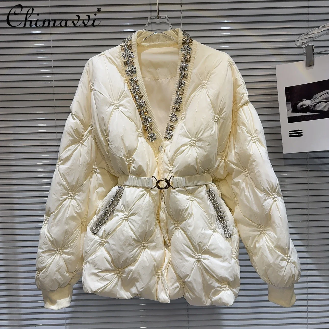 Winter New Heavy Rhinestone Beads V-neck Edge Waist Warm Down Jacket Women's Loose Long-sleeved Elegant Sweet Girl Down Coat