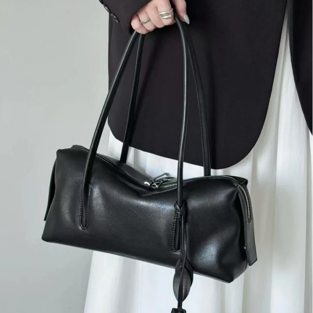 Women Top Layer Cow Leather Pillow Shoulder Bag Adjustable Strap Tassel Decor Underarm Handbag Minimalist Solid Color Commute