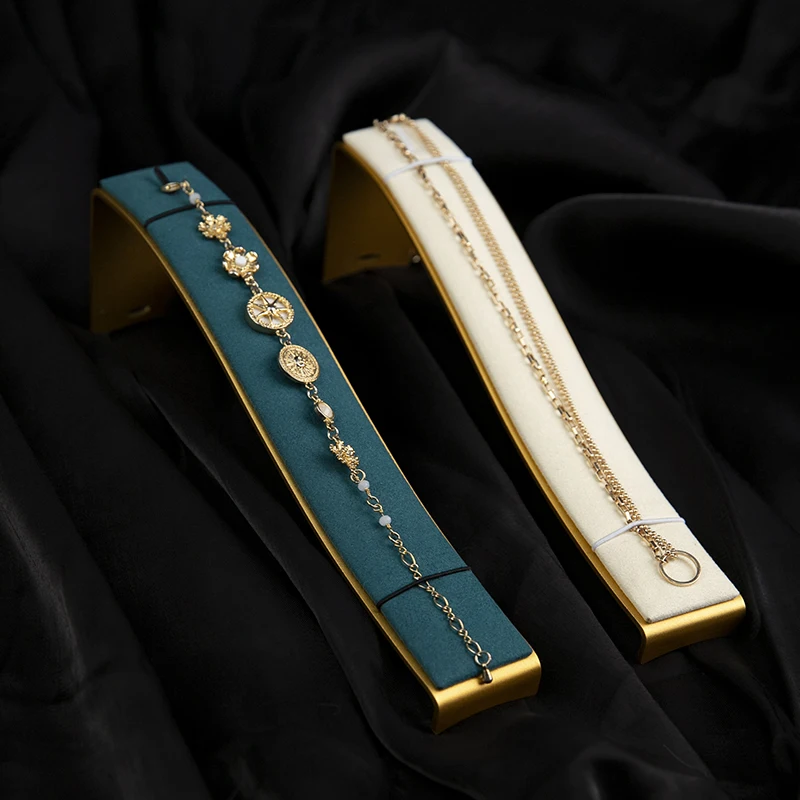 High-end Jewelry Display Stand For Single Bracelets Watch Show Rack shopping mall counter light luxury velvet Show Props