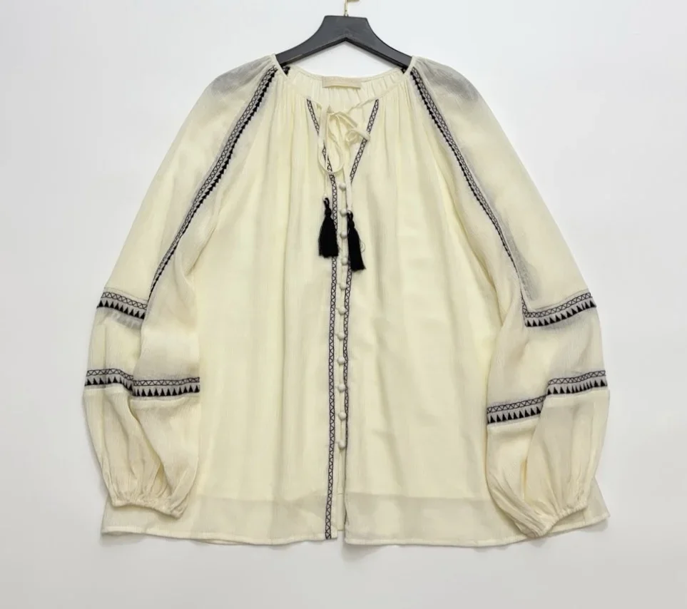 

Women Shirt O-Neck Geometric Embroidery Tassel Decoration Loose Blouse