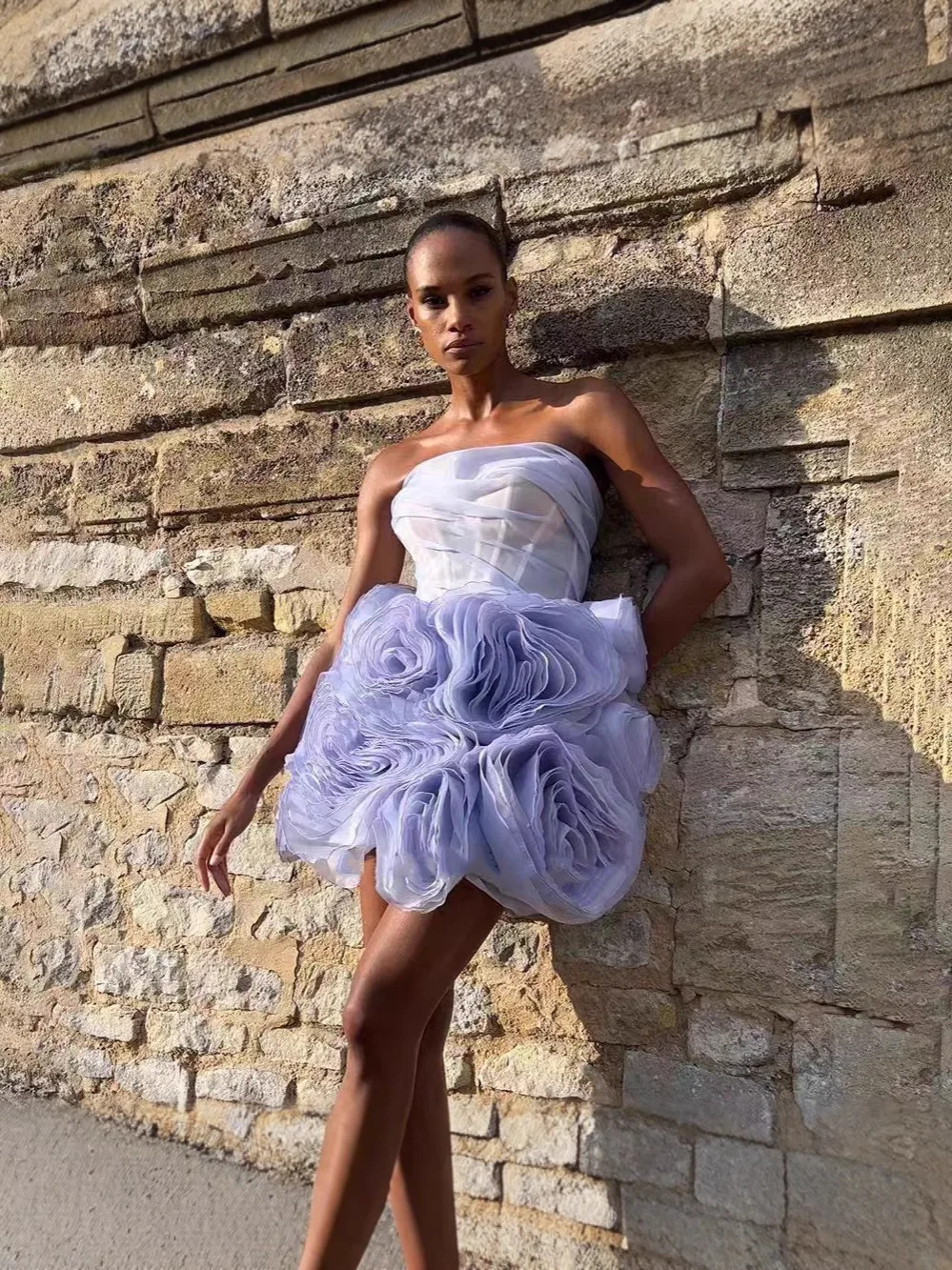 Fashion Ruffles 3D Flowers Dresses Strapless Sleeveless Backless Tiered Mesh A Line Vestido Occasion Evening Cocktail Gowns