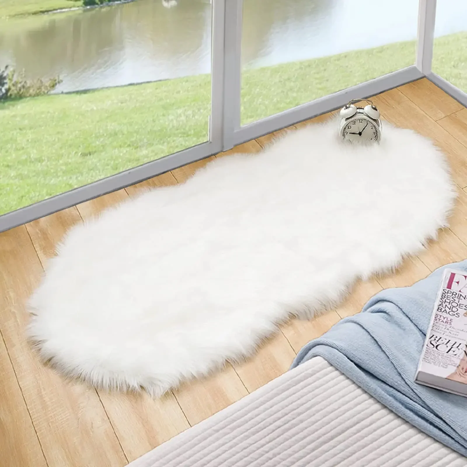 White Faux Sheepskin Fuzzy Carpet Fur Rugs for Bedroom Bedside Washable Fluffy Area Living Room Rug Shag Nursery Floor Mat Decor