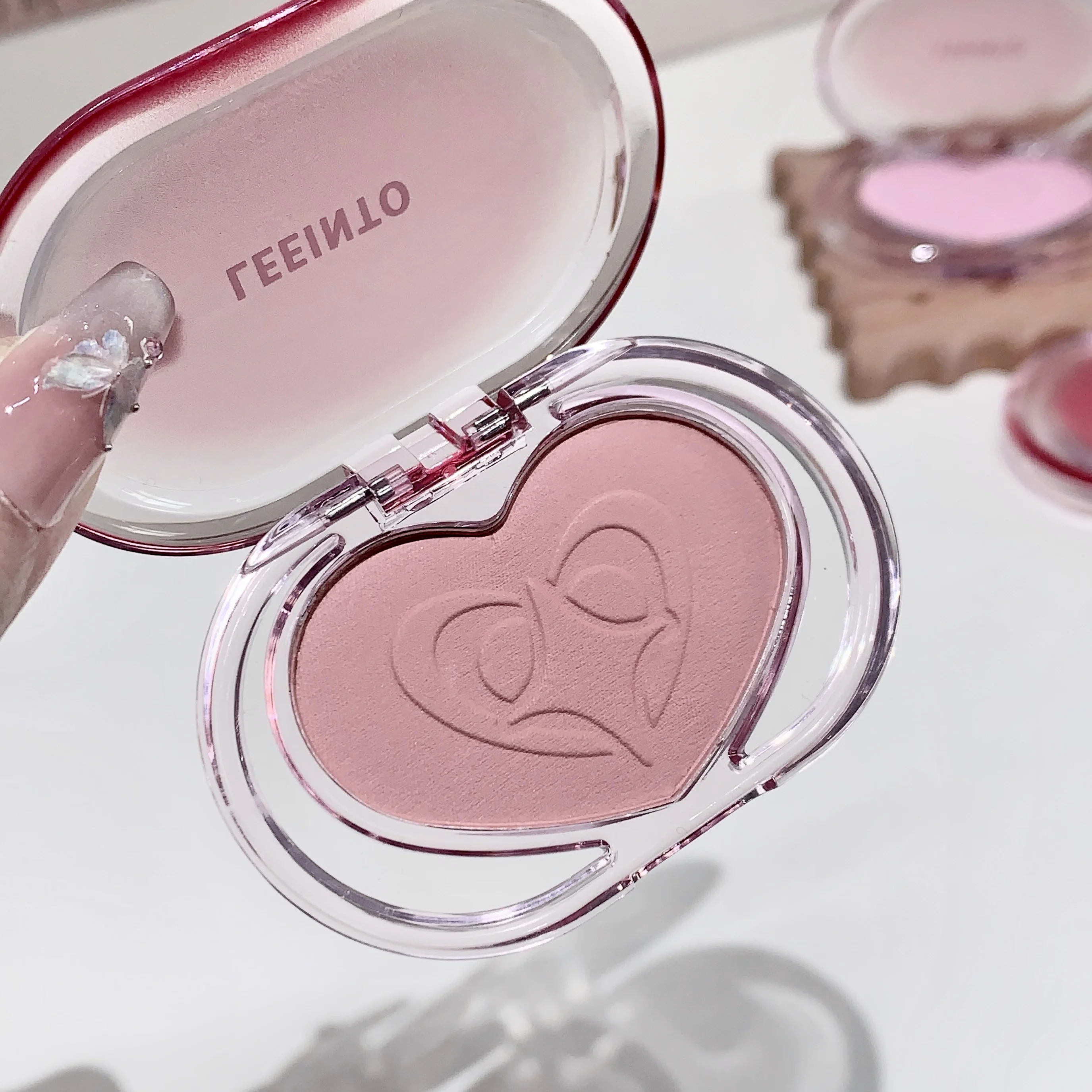 LEE INTO Single Color Blush Silky Texture, Rendering No Powder Feeling Low Saturation, Long-lasting Natural Matte Brightening