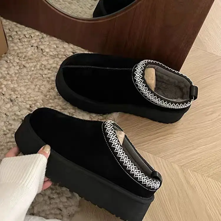 Thumbnail 2 - #53 Best Snow Boots to Buy In 2026