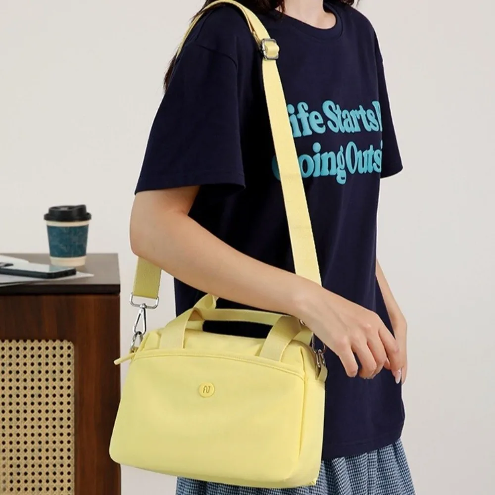 Trend Casual Oxford Cloth Crossbody Bag Versatile Large Capacity Shoulder Bag Waterproof Mommy Bag Travel view 2