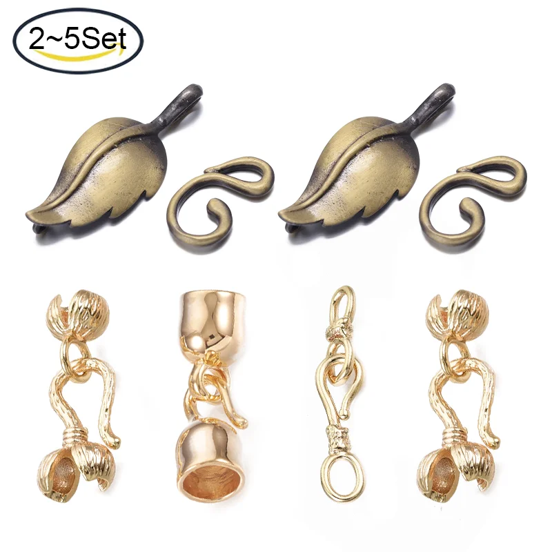 5 Satz Messing blatt haken verschlüsse für Leders chnur armbänder aus gebürstetem Bronze blatt: 33x13x3mm Haken: 17x10x2mm Loch: 1mm und 3x3mm