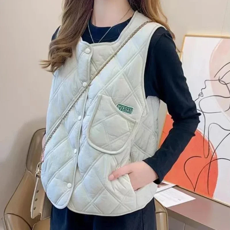 

Half Short Quilted Lady Giletes Lattice Youthful Cheap Lightweight Padded Cold Demi-season Women's Vests Clothes Fashion 2024