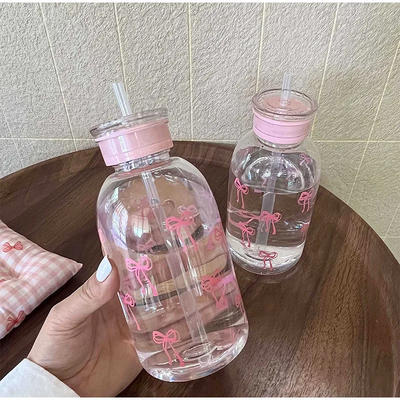 Botella de agua Kawaii, vaso estético para hielo, café, jugo, té, bonitos vasos de plástico con lazo y tapa de paja, botella para beber portátil