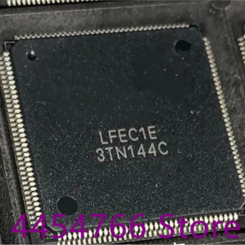 2pcs    LFEC1E-3TN144C LFEC1E QFP144