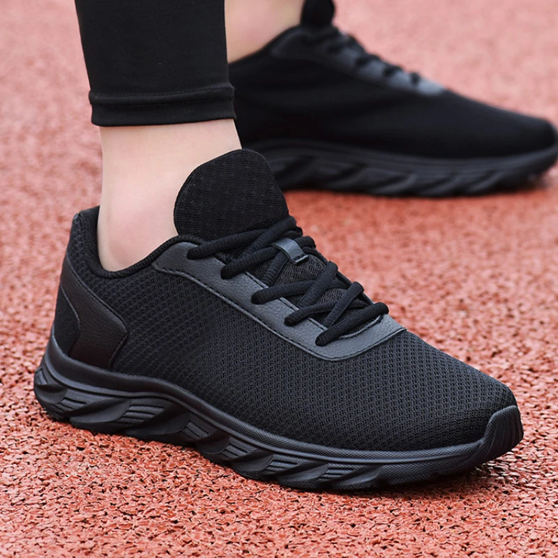 2025 Nieuwe Heren Outdoor Antislip Platte Bodem Mesh Wandelschoenen Dames Zwarte Loopschoenen Casual Sport Lichtgewicht Schoenen