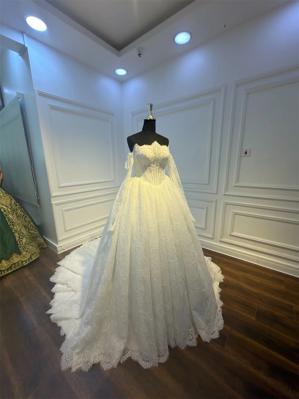 

Customized Soft White Lace Bridal Gowns Boho Sweetheart Long Sleeves Wedding Dress Classic A-Line Chapel Train Vestido De Novia