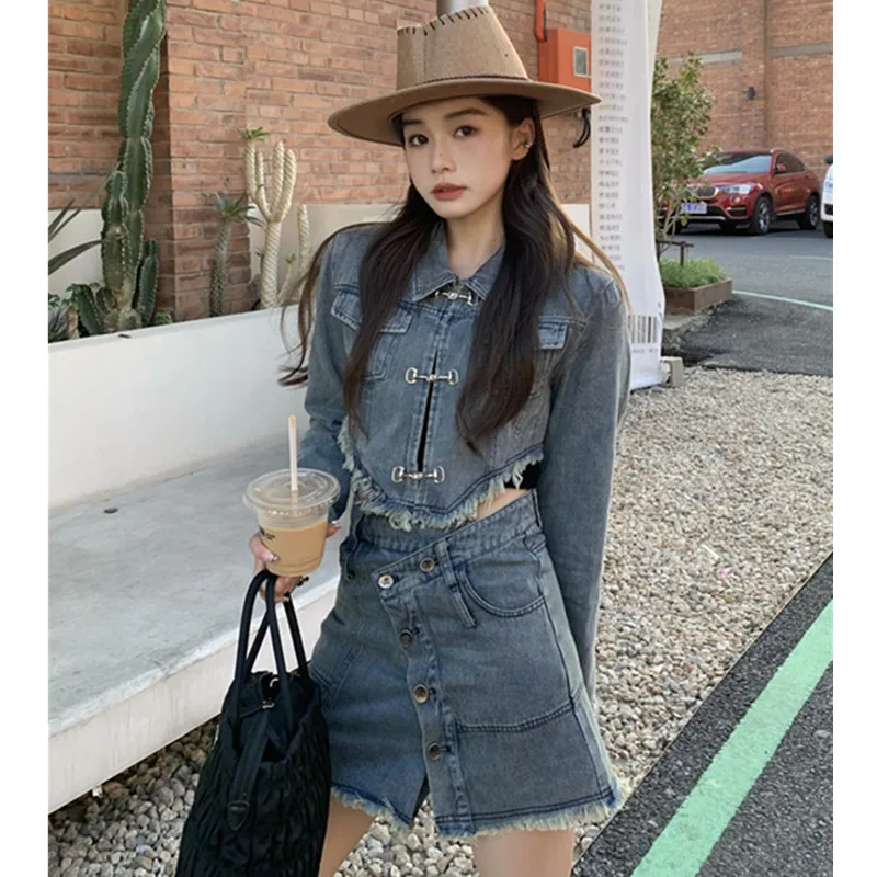 

Two Piece Set Women Spring Summer 2024 New Lapel Metal Buckle Tassel Top Y2k Dissymmetry Short Denim Skirt Set Night Club Outfit