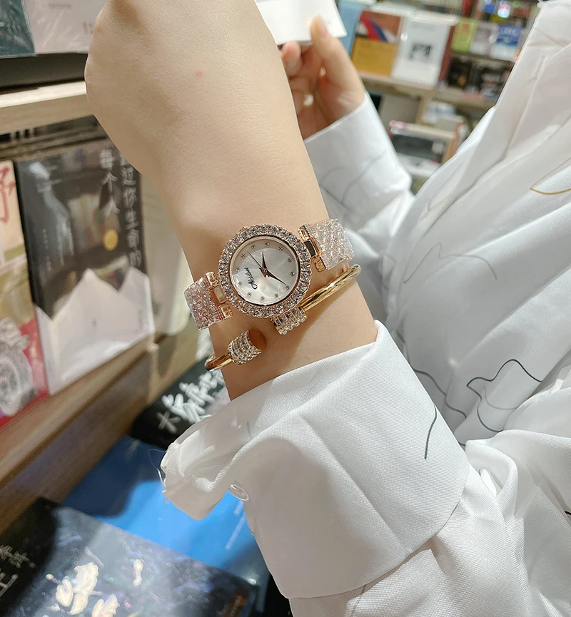 2024 Fashion Top Brand Luxury Watch Women Waterproof Crystal Women Dress Watch Fully Diamond Women Watches Ladies Watch Quartz