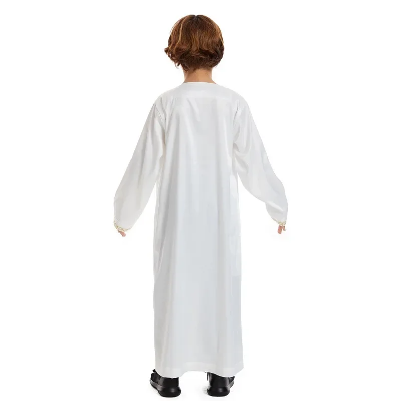 Jubba Thobe Kaftan Robe Islamique pour Garçons Enfants Musulmans Robe Arabe Dubaï Qatar Abaya Robe à Pompon Robe de l'Aïd al-Fitr