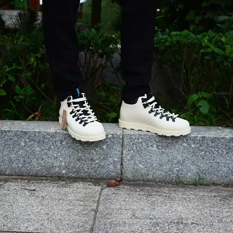 New 2025 Hot Sale Unisex Breathable Anti-Friction Wear-Resistant Hiking Shoes Lightweight Hiking Shoes Walking Shoes Very Good