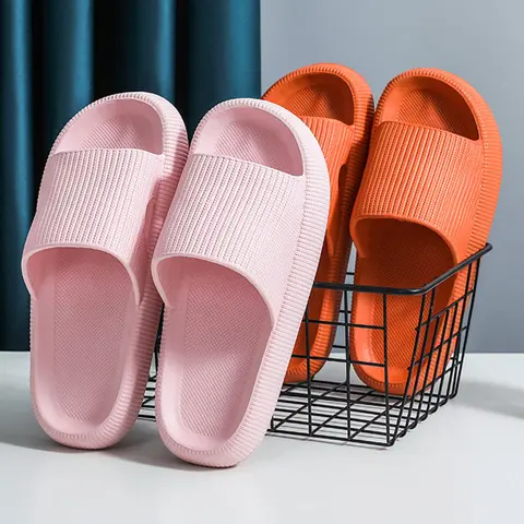 Damtofflor med tjocka plattformar och moln, inomhus, Eva-sula, mjuka sular, kuddformade sandaler, kvinna 2025, halkfria strandflip-flops 8 best sales glada floppar - №1