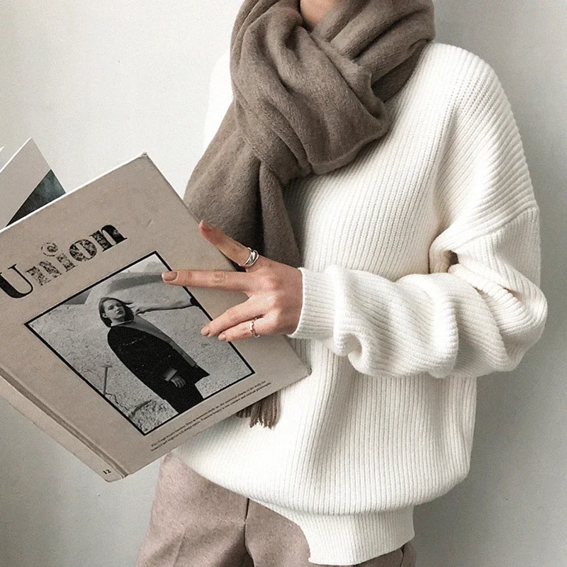 Fashion Autumn Korean Knitted Solid Sweater V-Neck Tops Winter Casual Loose White Pullover Women Clothes Pull Femme Elegant