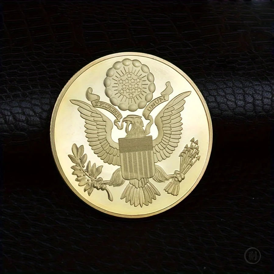 Souvenir Pyramid Coin European and American Faith God's Eye Free Freemason Commemorative Coin view 5