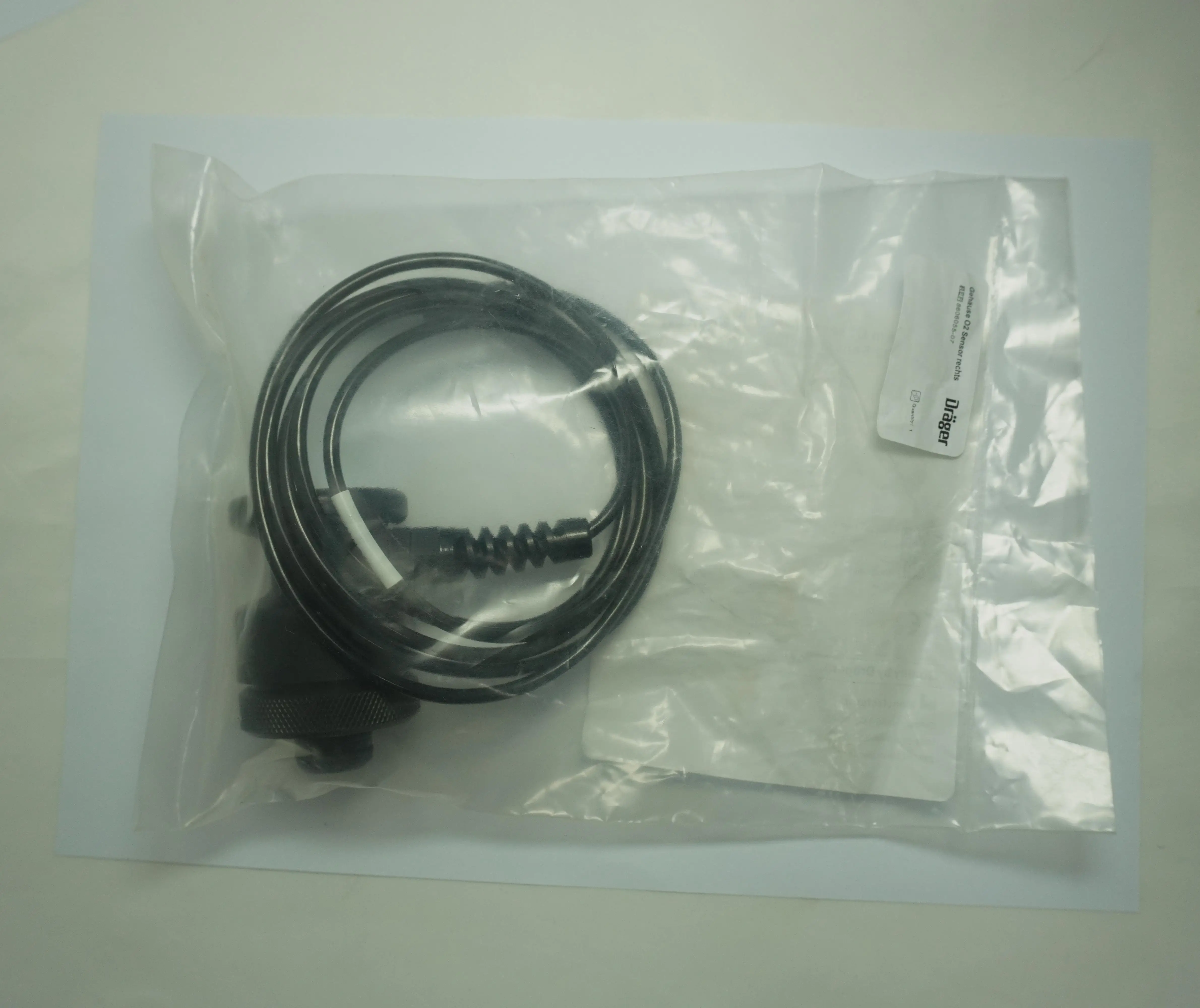 Lead-free Oxygen Sensors for Medical Use Compatible