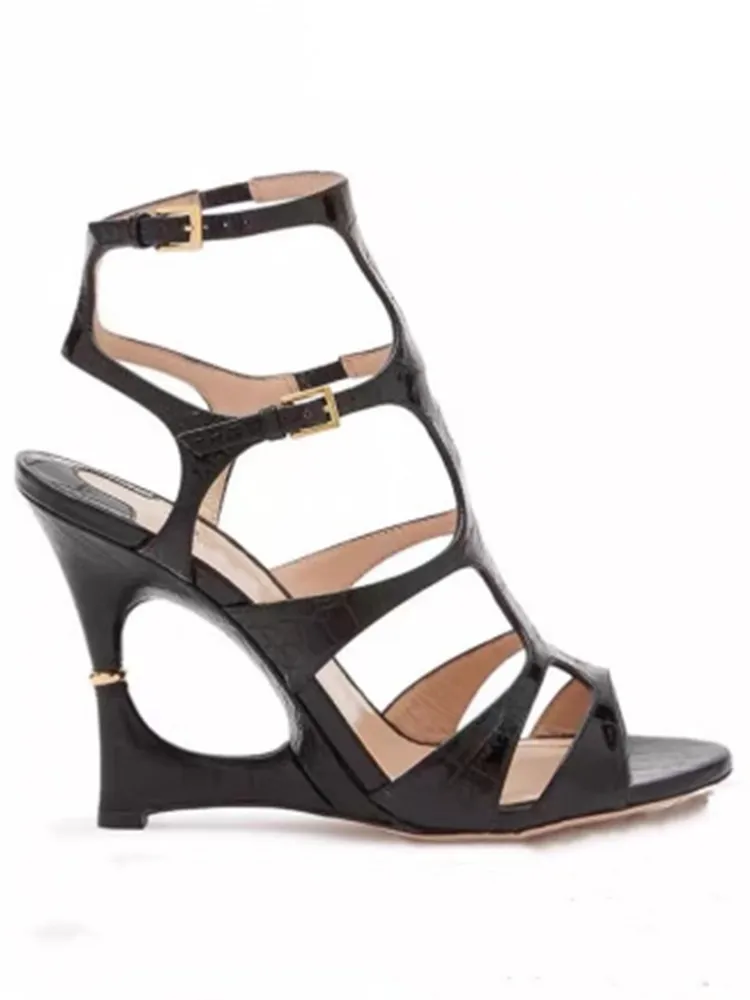 2026Women's Summer Irregular Hollow Coarse High Heel Sandals Fashionable and Sexy Fashion Show 34-44 Large Roman Sandals view 4
