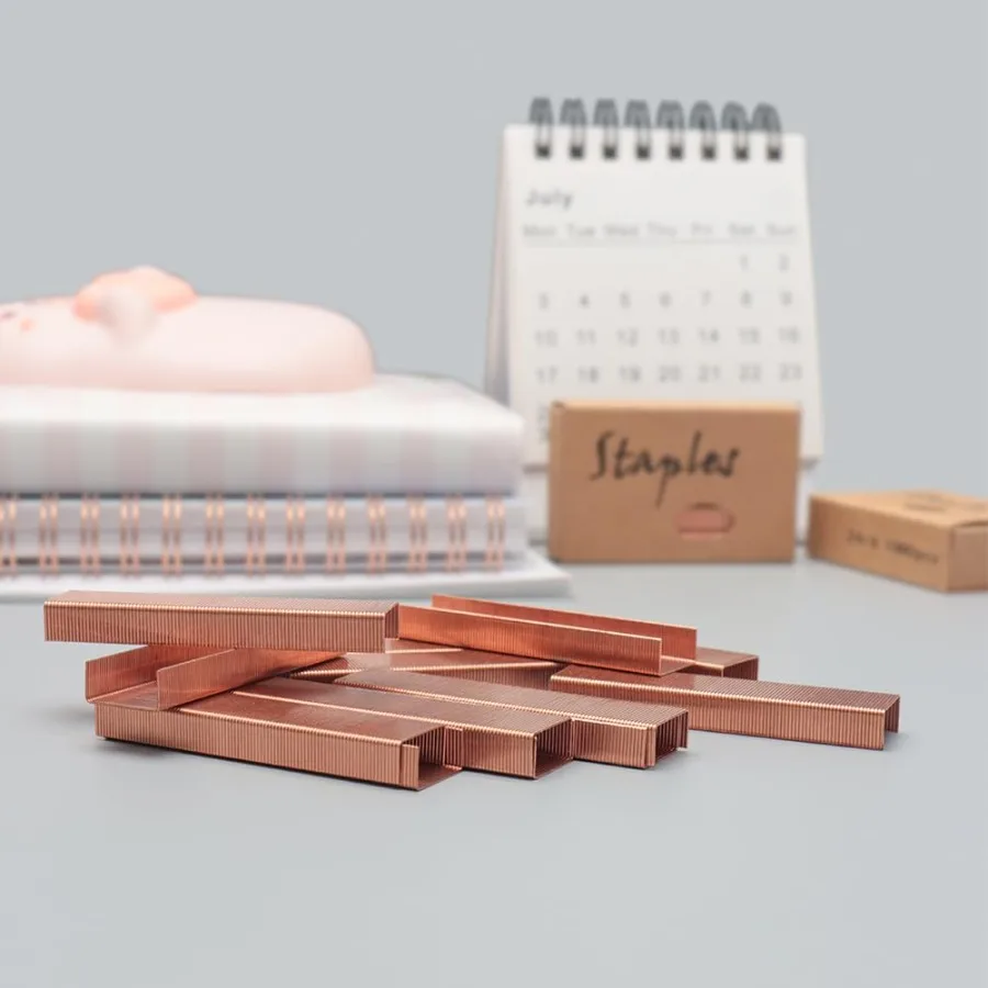 3000 Heftklammern aus Roségold, 26, 6 Standard-Farbklammern für Schreibtischhefter, 1000 pro Packung, insgesamt 3 Heftklammern aus Roségold