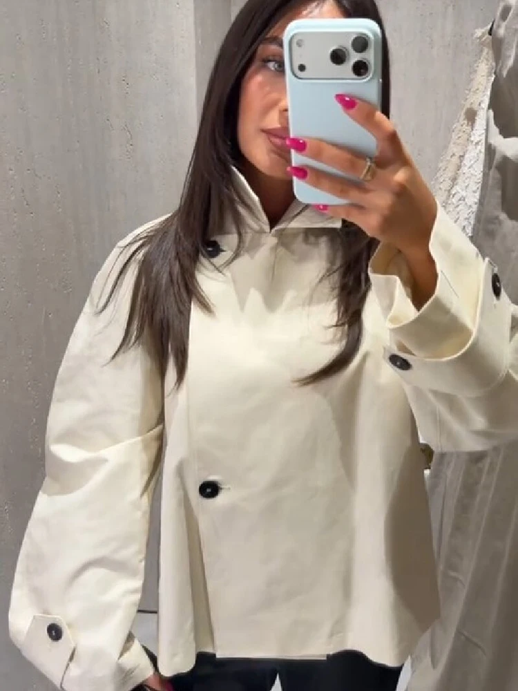 Neuer Vintage Stehkragen Trenchcoat für Damen, schick, mit Knöpfen, locker geschnitten, langärmelig, kurze Windjacke, Herbst-Pendler-Oberbekleidung 2026 – Detail 4