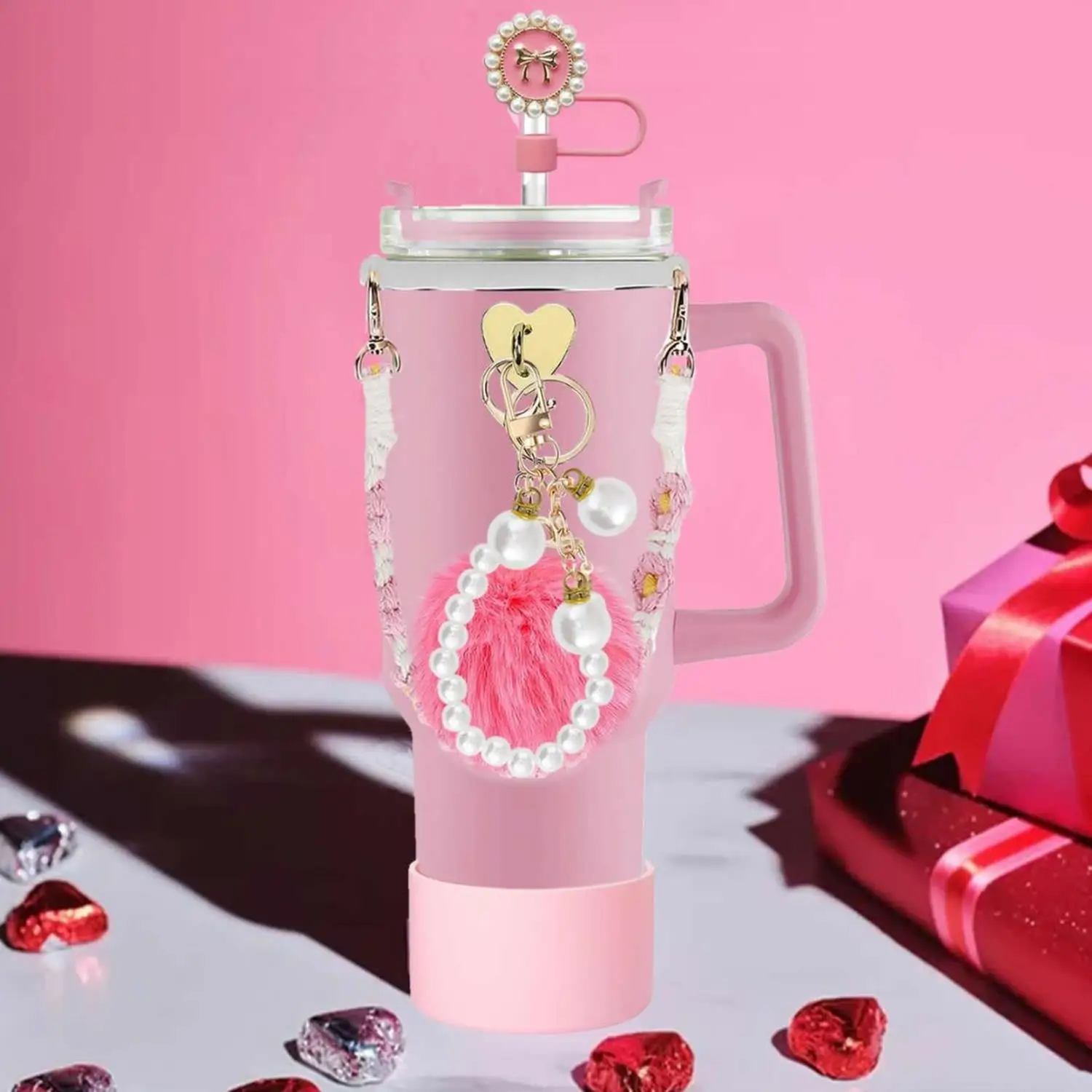New Arrival Pearl Cup Chains Fluffy Pom-Pom Pendants Straw Caps Cup Sleeves for Stanley Accessories