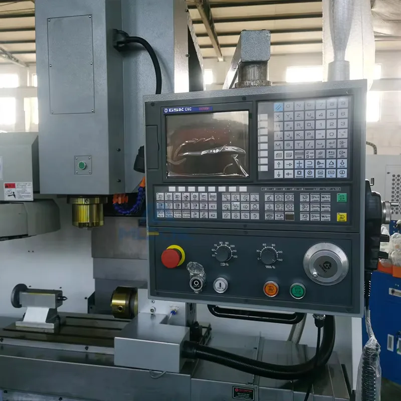 Алюминий Cnc Milg Hine Xk7136 Тайваньский известный бренд Нож Библиотека 16T Тип шляпы Прецизионный шарнирный центр 3/4 оси