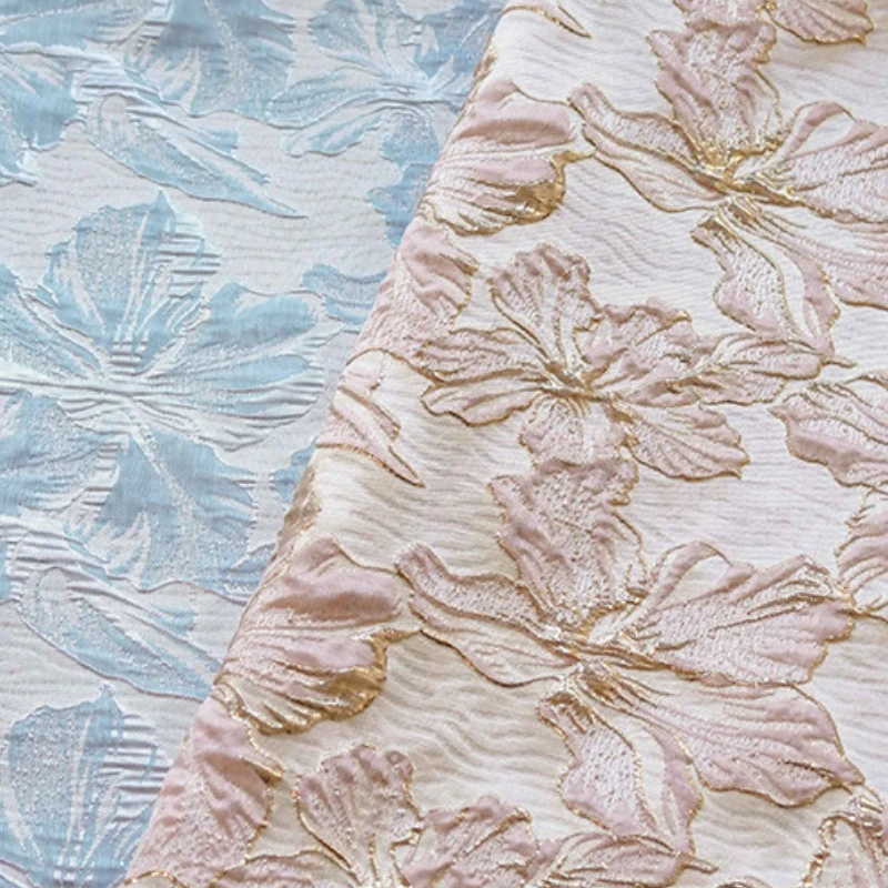 

Elegant Flower Jacquard Fabric Embossed Gold Wire Womens Fluffy Skirt Spring Autumn Fashion Gentle Style Wash Bag design Fabric
