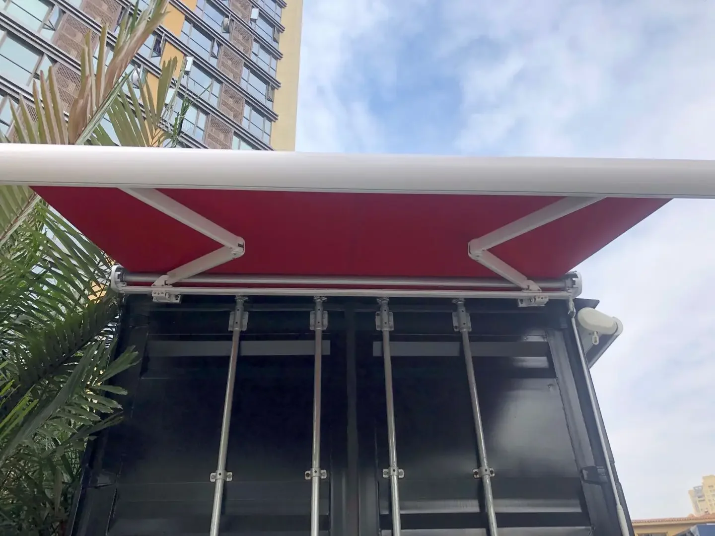 High Quality Aluminum Electric remote Control retract Folding Arm Awnings Full Cassette Awning Retractable awning canopy