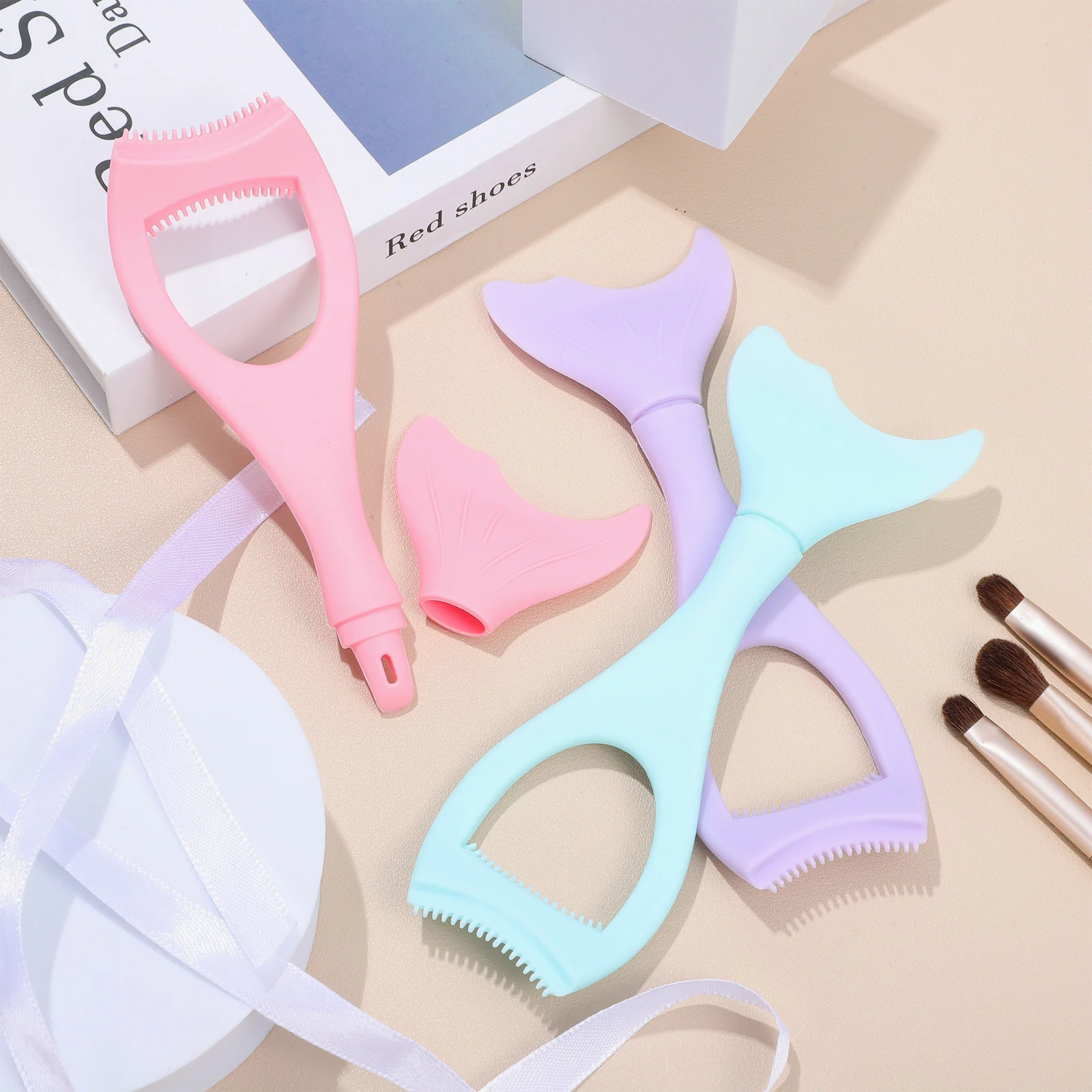 

3Pcs Mascara Shield Eyelash Comb Mermaid Shape Makeup Tool for Eye Liner Indicator Prevent Smudging Applicator