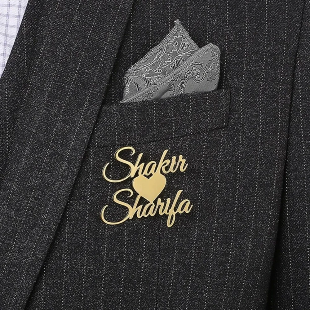 بروش ذو اسم مزدوج مخصص مخصص، راقي لتعزيز طعم الملابس، مناسب لجميع الهدايا الفريدة للرجال