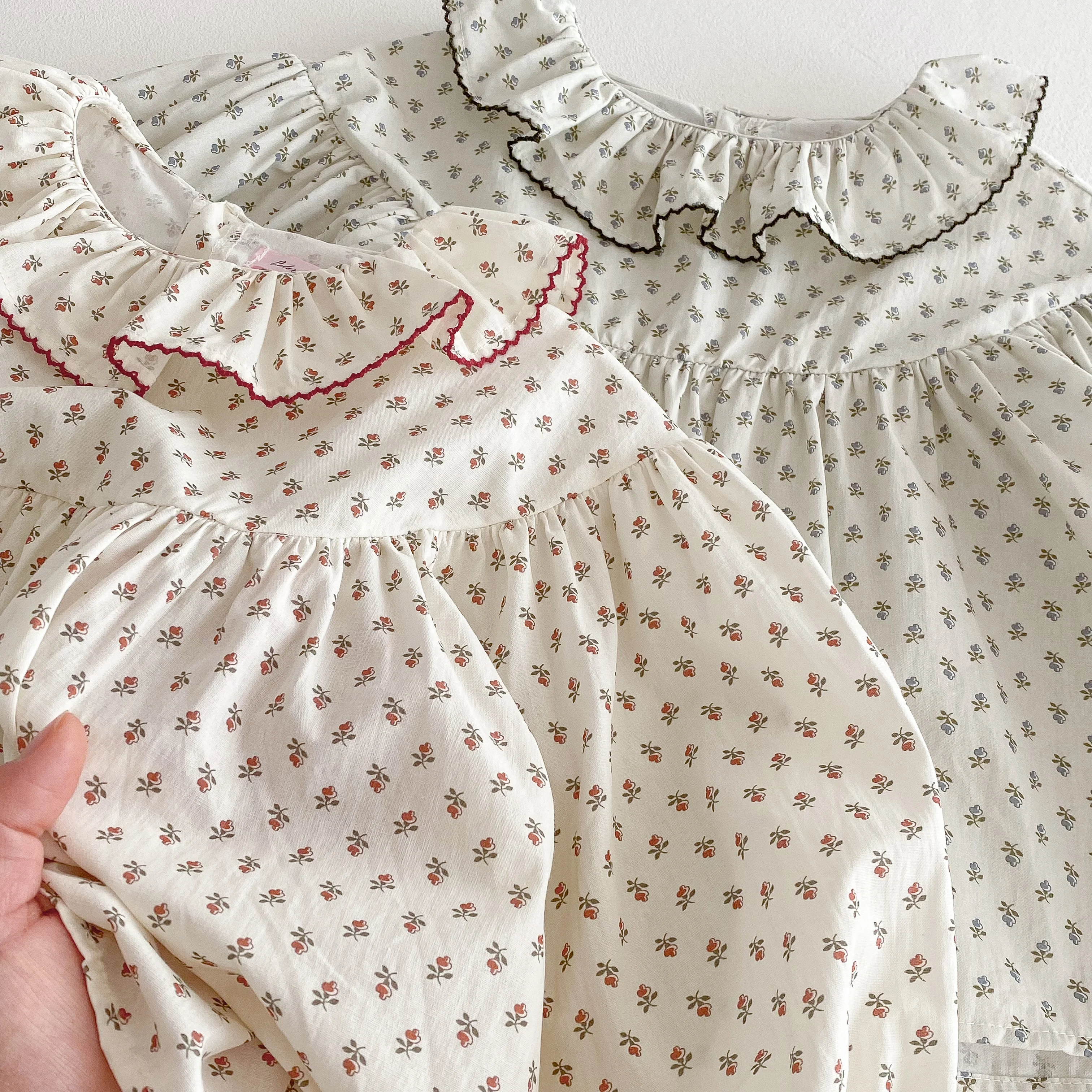 الفتيات الصغيرات الأزهار قميص طفل الدانتيل طوق فانوس كم بلوزة قطنية تنفس ربيع الخريف الأطفال الزي طفل الفتيات أعلى