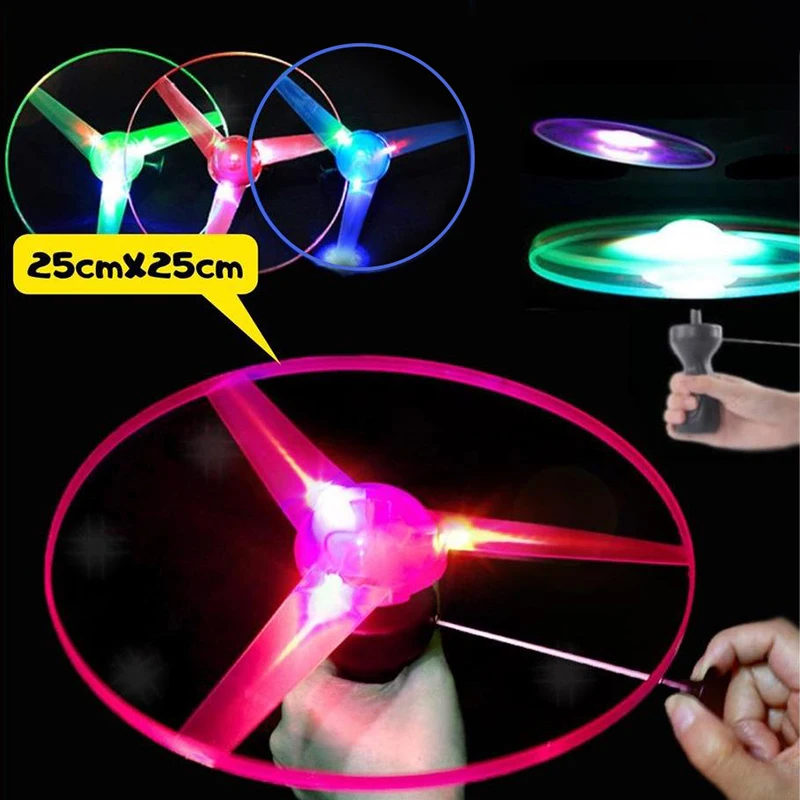 Kid Sports Pull Line Saucer Toys bambini Outdoor Fun rotante giocattolo volante LED Light Processing Flash Flying Toy per parchi Beach