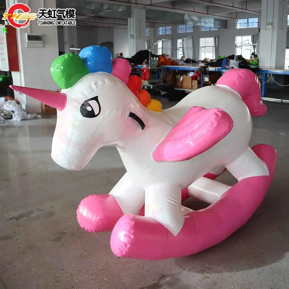 Cheval à bascule gonflable de bateau aérien rapide, jeu de carnaval, jouets, beau tour de licorne sur les enfants