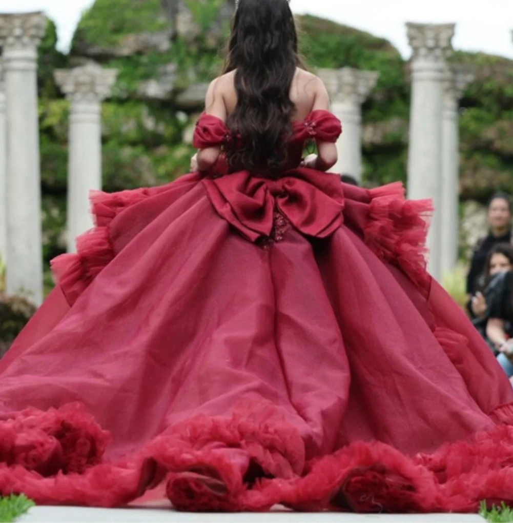 Robe de Quinceanera en tulle perlé à volants, robe Sweet 16 avec grand nœud, chérie à plusieurs niveaux, robe de soirée de Rh