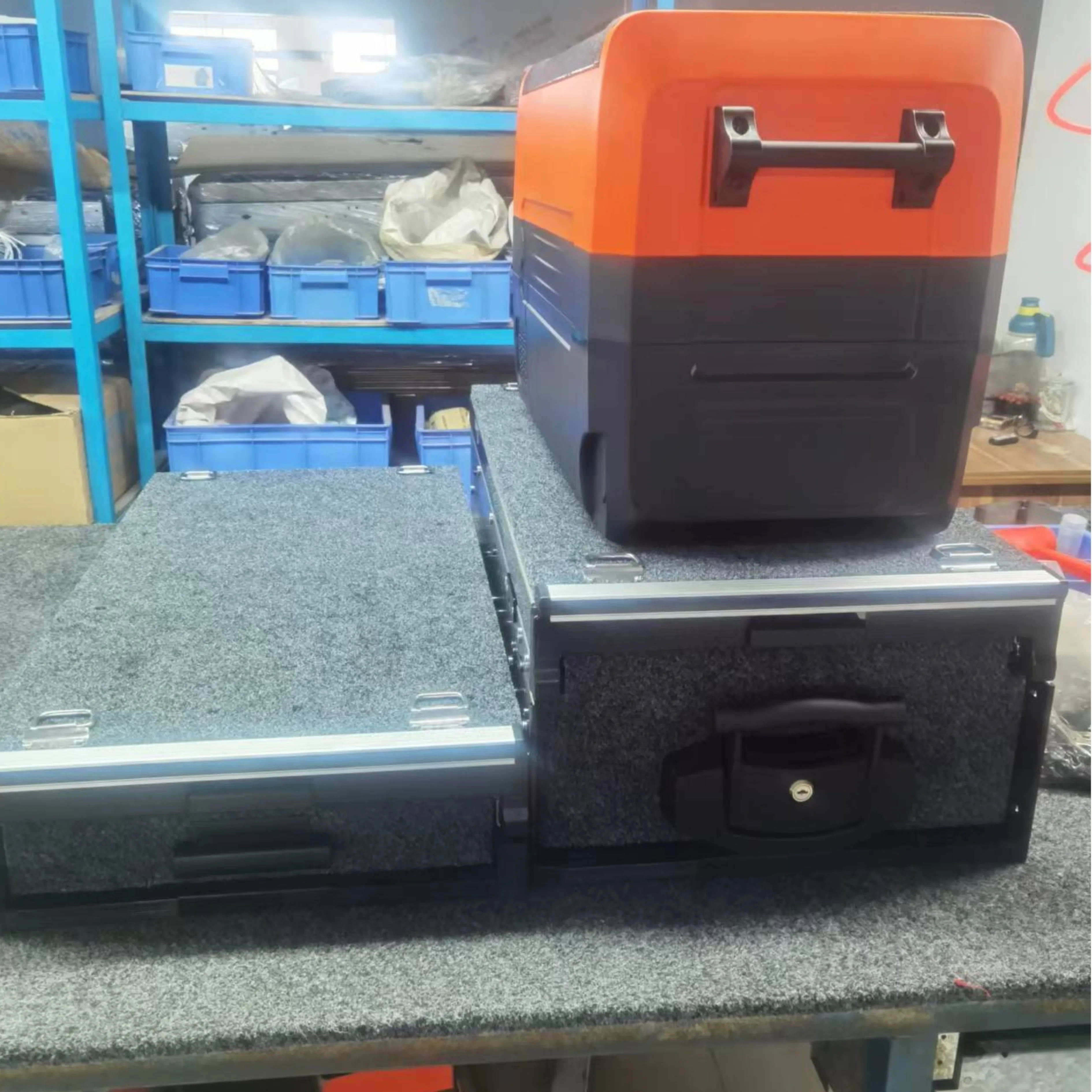 SUV Car Rear Low Height Drawer Slide Top Fridge Anchor Roller System Metal Material for LC200