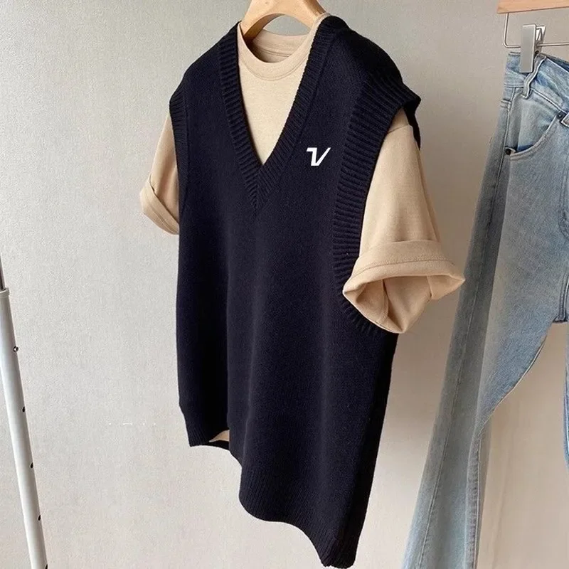 Couple Style Golf Knit Fashion V-neck Casual Vest Autumn Golf Wear Men 2024 High Quality Golf Vest Women Windproof Sweater