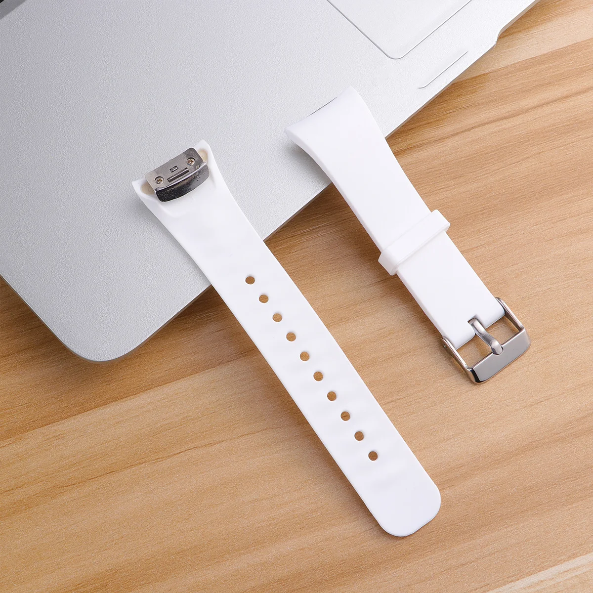 

Silicone Watch Strap Smart Watch Band Replacement Adjustable Comfortable for R360 Fit2 Wristband Sports