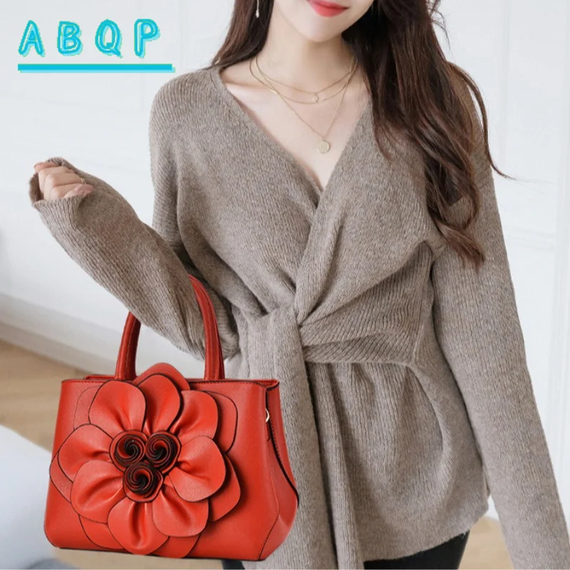 

Women's Handbags Luxury Brand Flower Shape Women's Shoulder Bag Large Capacity Fashionable 2-piece Set Women's Bag High Quality