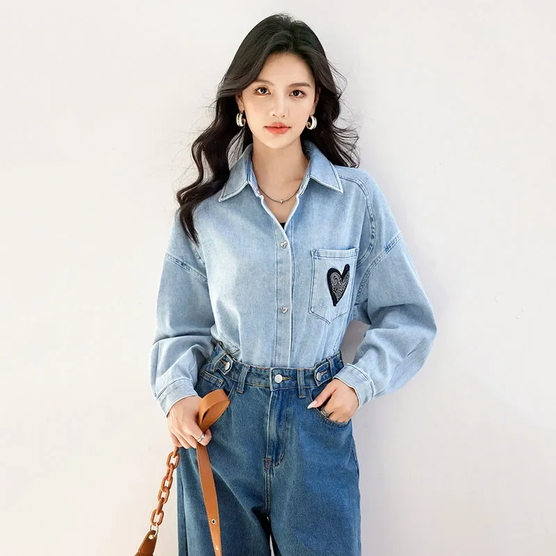 แจ็กเก็ตยีนส์แขนยาวสำหรับสุภาพสตรีปักลายด้วยความรักเสื้อผู้หญิงใหม่สำหรับฤดูใบไม้ร่วง2024