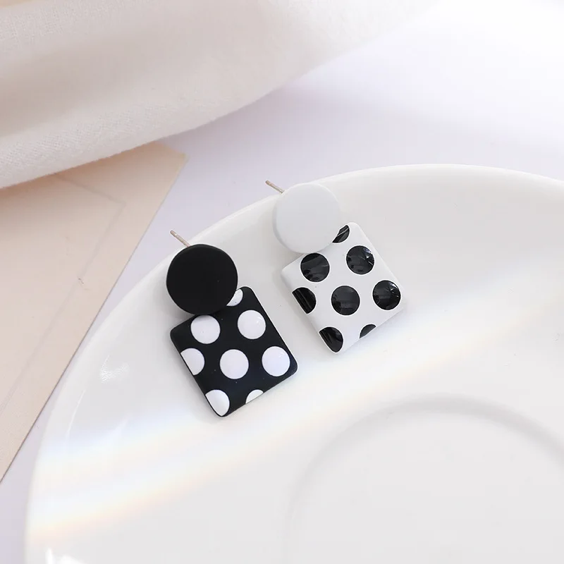 Korean Trendy Geometric Square Black White Polka Dot Drop Earrings Unique Design Asymmetric Enamel Ear Jewelry New Year Gift