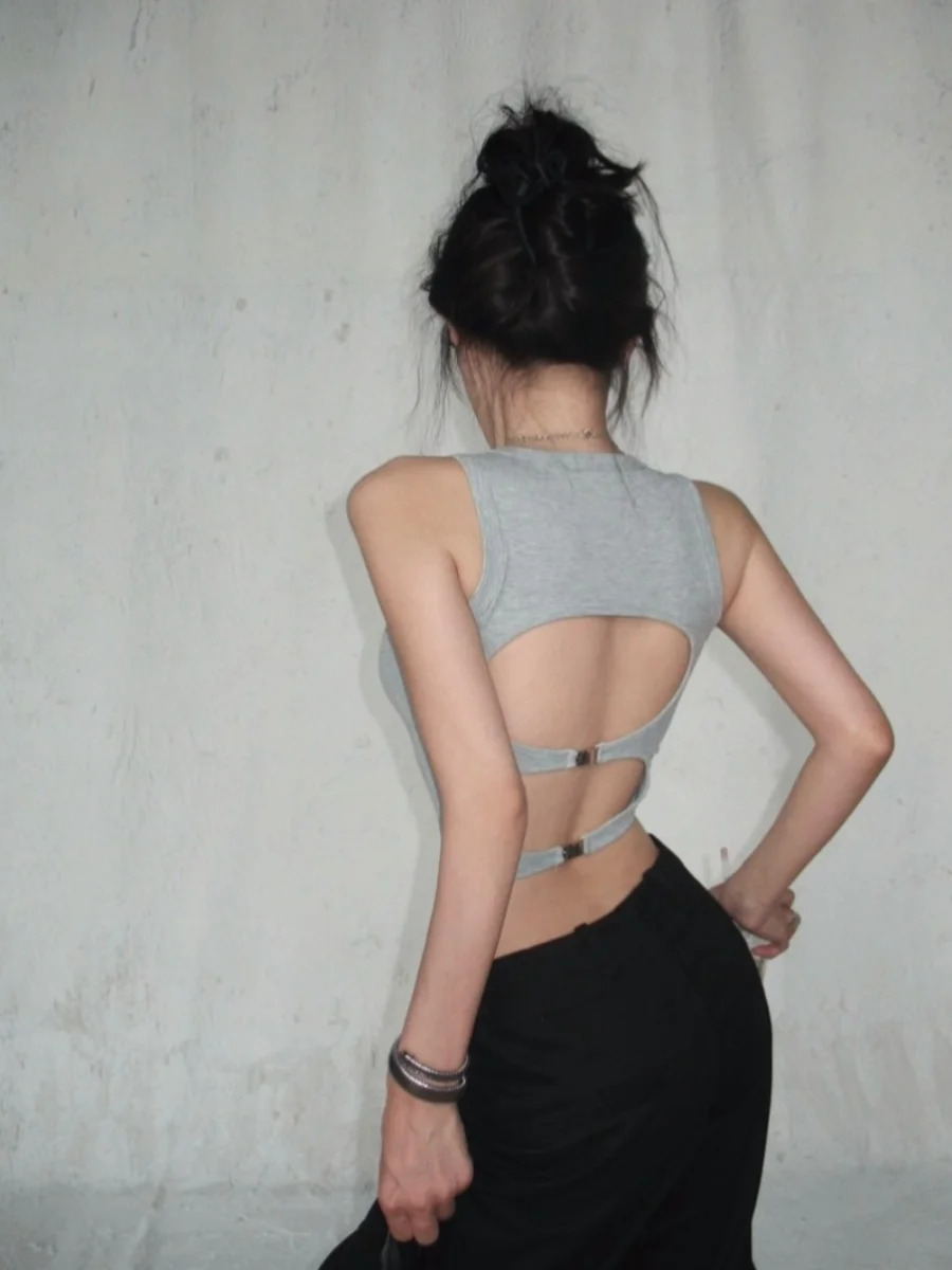 Sexy American Girl Hot Girl Hollow out Backless Tank Top Women's Summer Black Design Trendy Hollow out Back Vest with Chest Pad