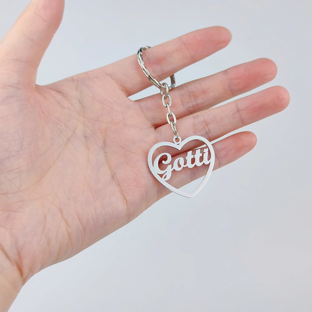 

Персонализированные ажурные подвески в форме сердца из нержавеющей стали, женские брелоки с именем под заказ, мужские аксессуары, рождественские подарки