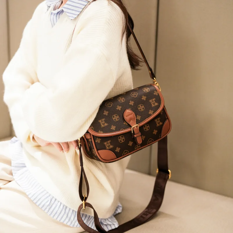 

2025 Luxury Vintage Shoulder Bag for Women, Wide Strap Crossbody Purse, Genuine Leather Multi-way Bag, Retro Boho Chic Handbag