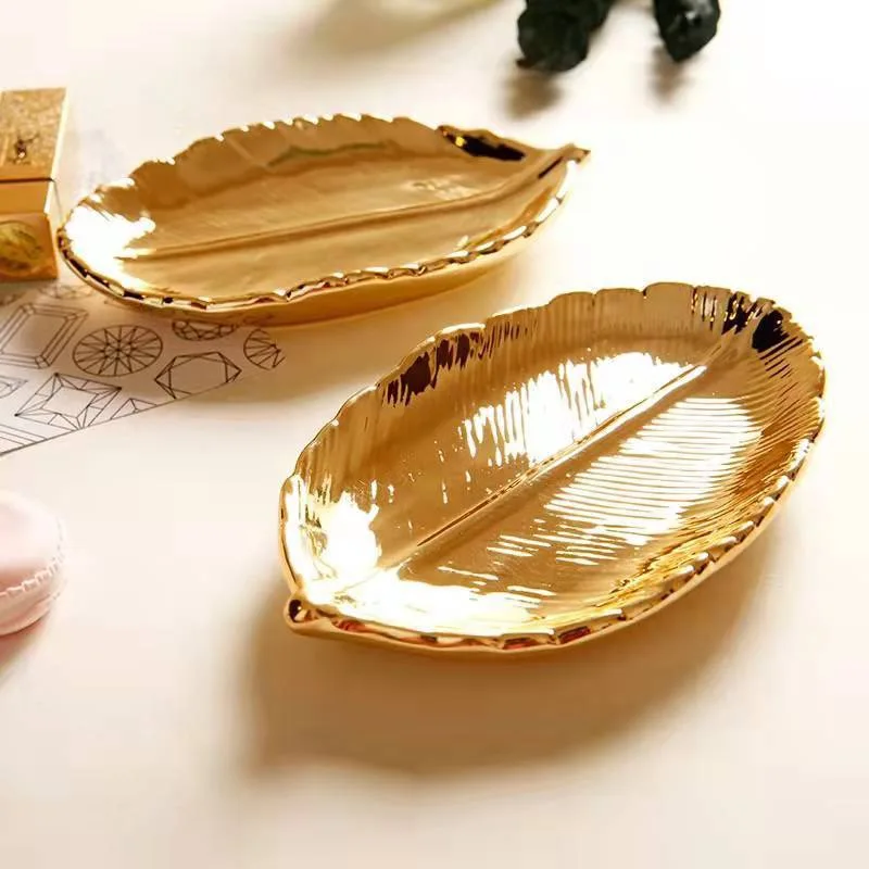 Golden Leaf Ceramic Jewelry Tray Electroplating Gold Leaf Shaped Ring Earrings Necklace Storage Plate Home Decor Cosmetic Dish