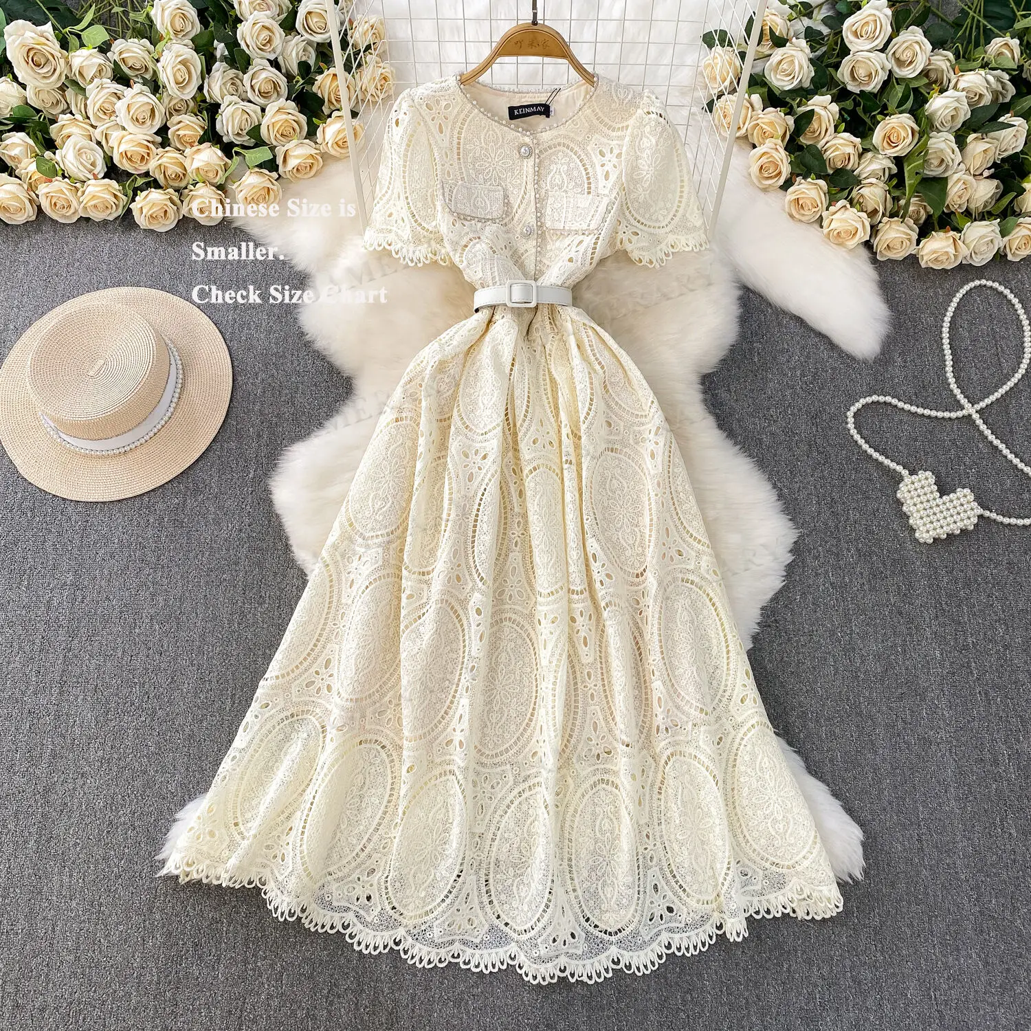 หรูหราเพิร์ลผู้หญิงลูกไม้ชุดยาวฤดูร้อนแขนสั้นสายเข็มขัดเดี่ยว Hollow Out เย็บปักถักร้อย Midi Dresses Party